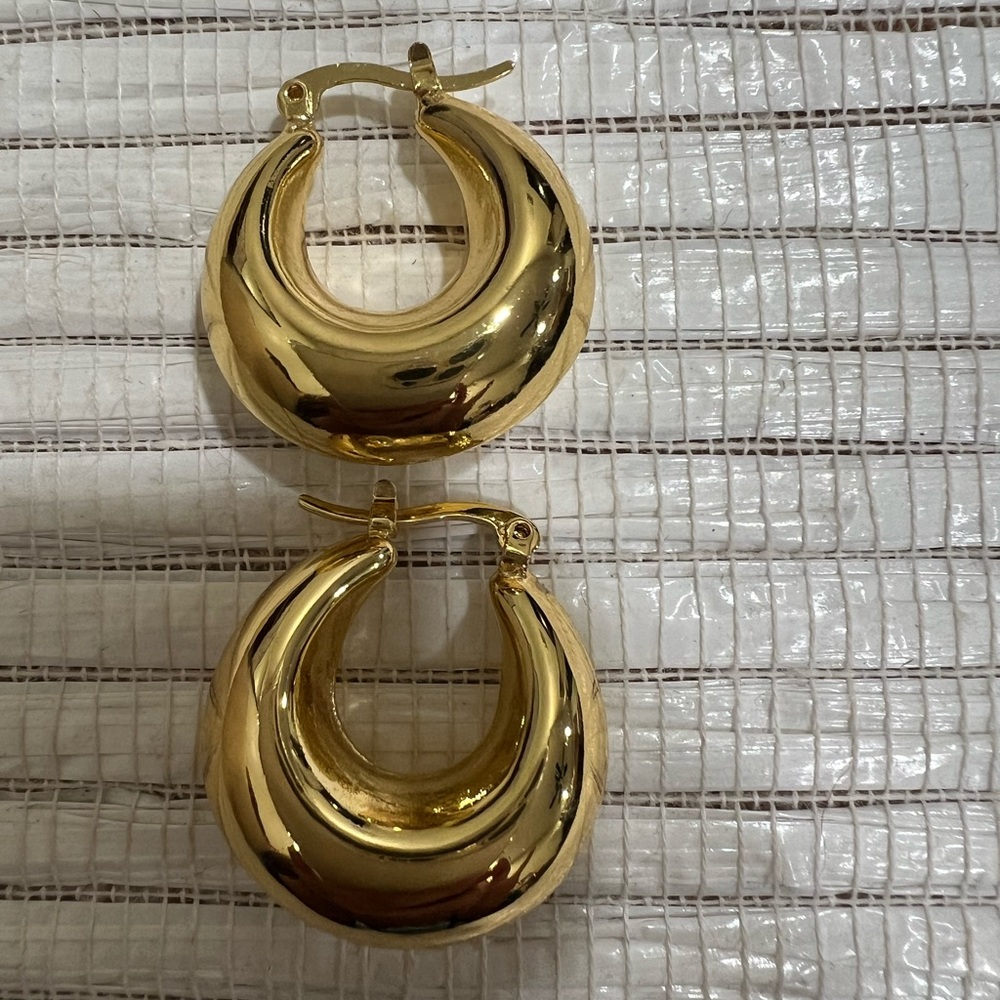 GOLD FILLED JAIPUR PUFF HOOP EARRINGS